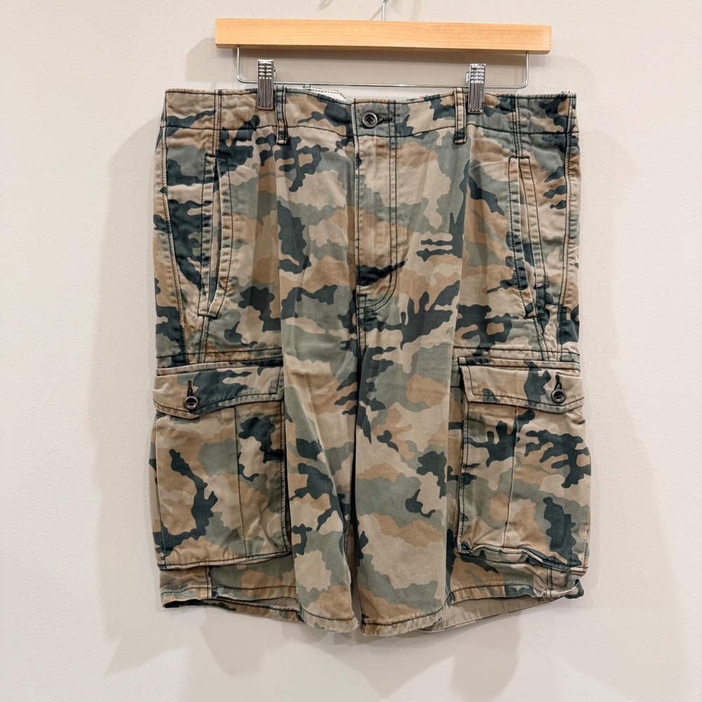 Y2K Utility Levi's Mens 34 Cargo Baggy Shorts Camo Green Tan Distressed